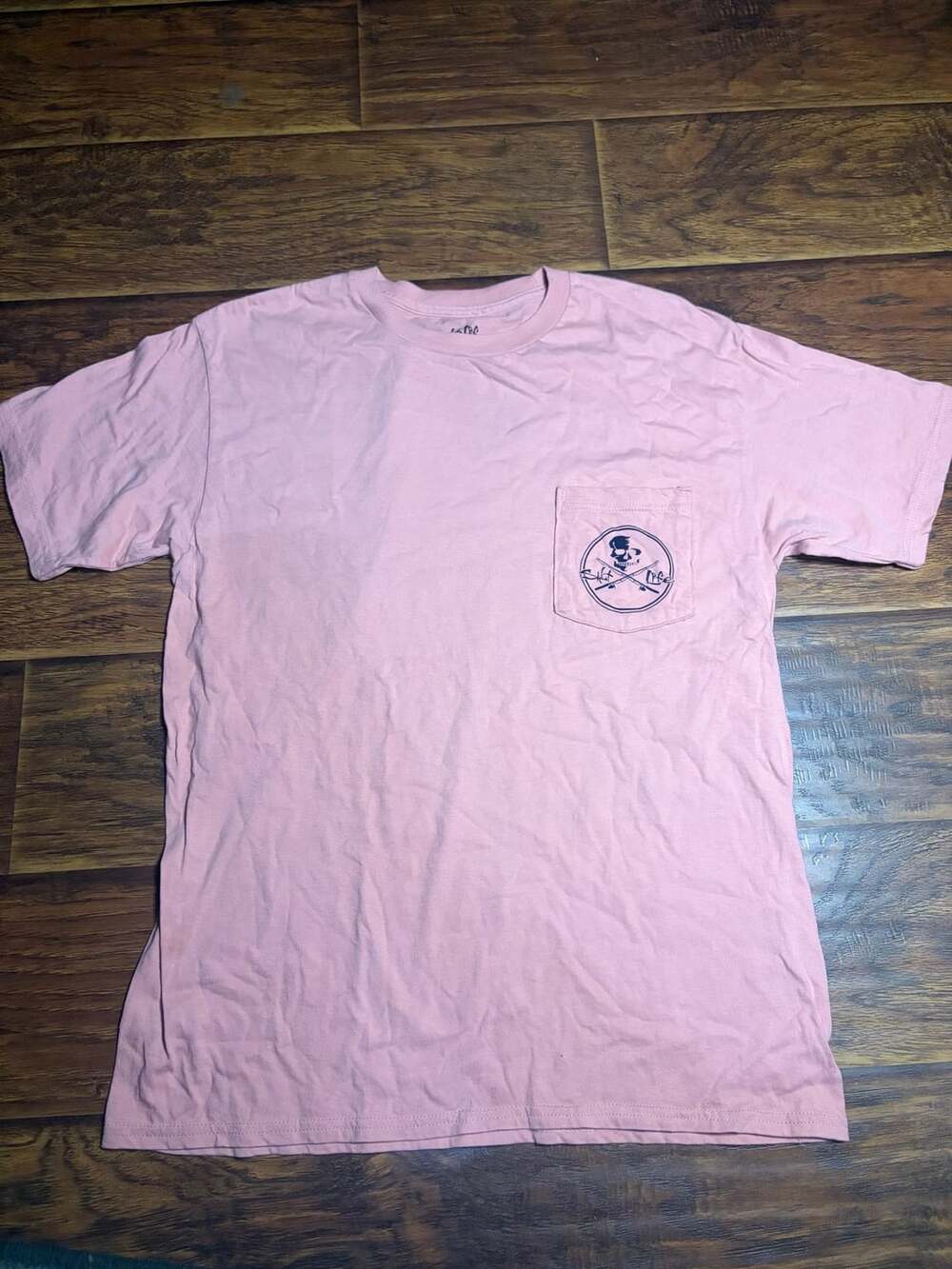 Salt Life Skulls & Poles Pocket T-Shirt Size Med Pink
